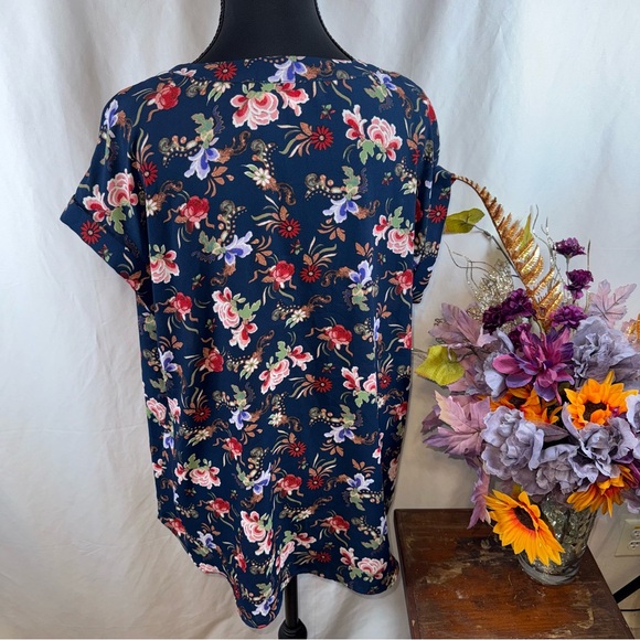 Philosophy Navy Floral Split Neck Short Sleeve Blouse Size L - Picture 3 of 8